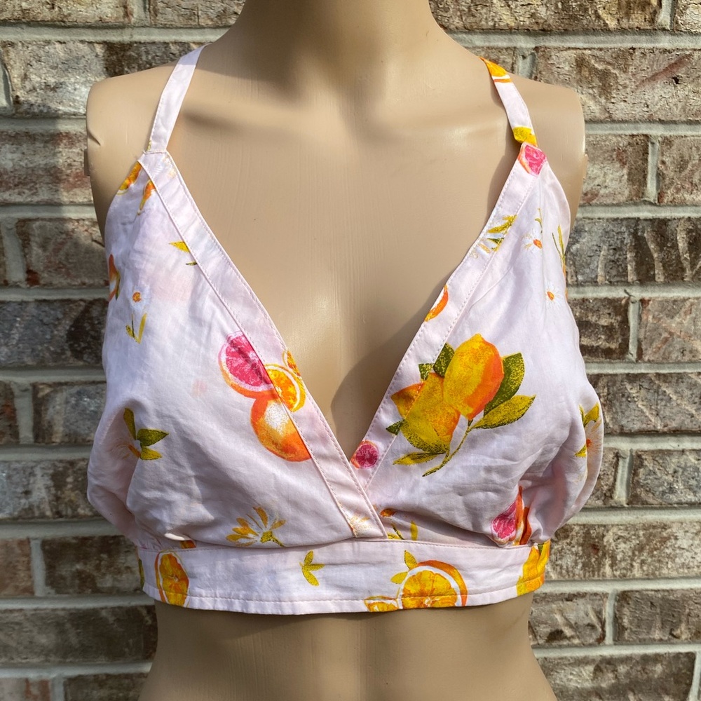 NWTs Old Navy Women's Peachy Pastel Floral & Fruit Print Crop Top - Picture 6 of 13